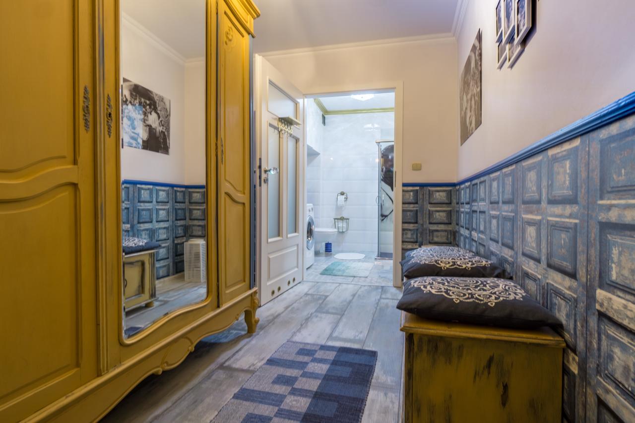 Casablanca Apartment Krakow Bagian luar foto